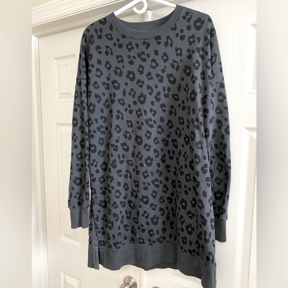 Leopard print tunic/sweatshirt